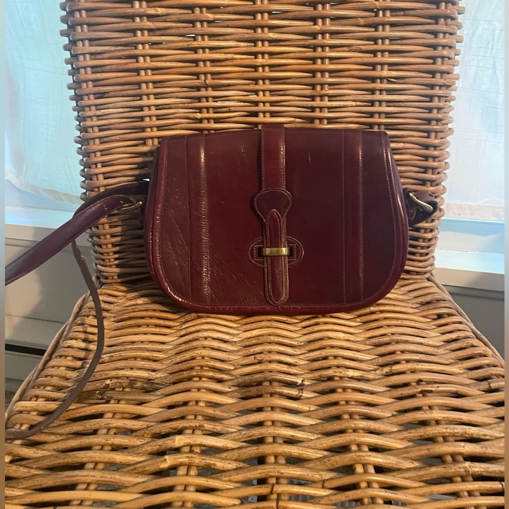 Gorgeous burgundy, leather vintage Dooney & Burke Crossbody bag